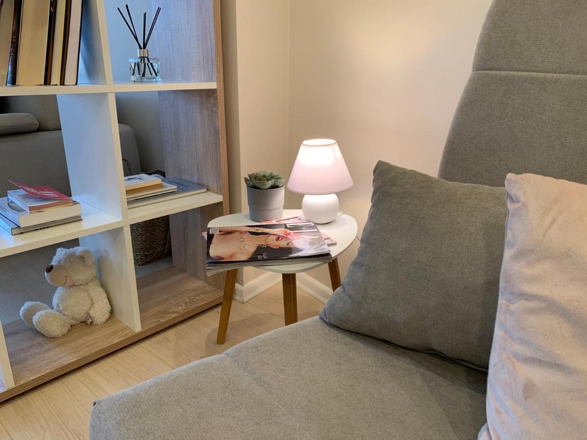 Budapest Hideout In Style With Free Parking - Luxury Apartment Exterior foto